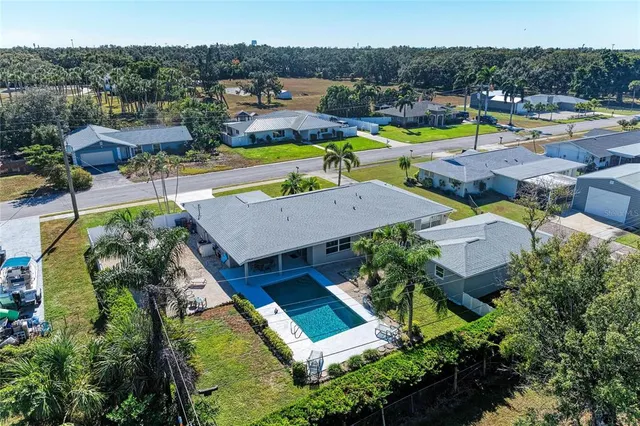 $925,000 | 5112 26th Avenue West, Bradenton, FL 34209