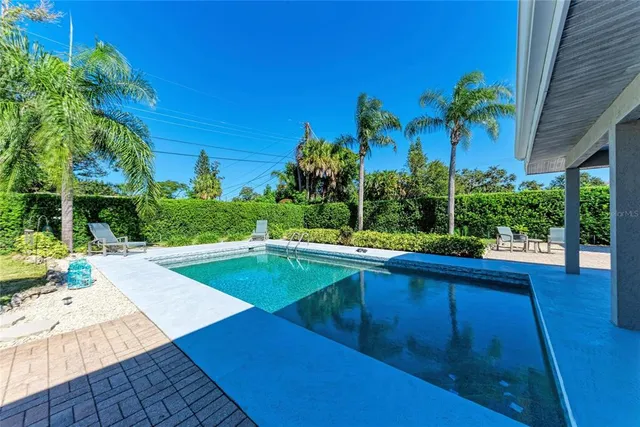 $925,000 | 5112 26th Avenue West, Bradenton, FL 34209