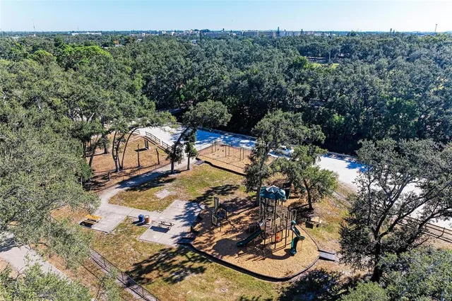 $925,000 | 5112 26th Avenue West, Bradenton, FL 34209