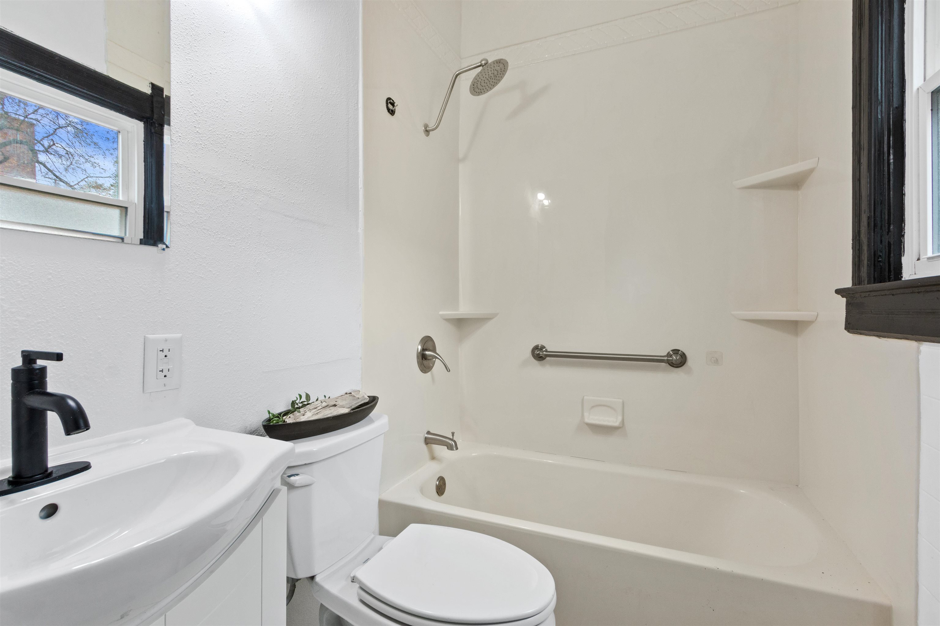 144 East Park Street Montello, WI 53949 - Photo 17 of 33