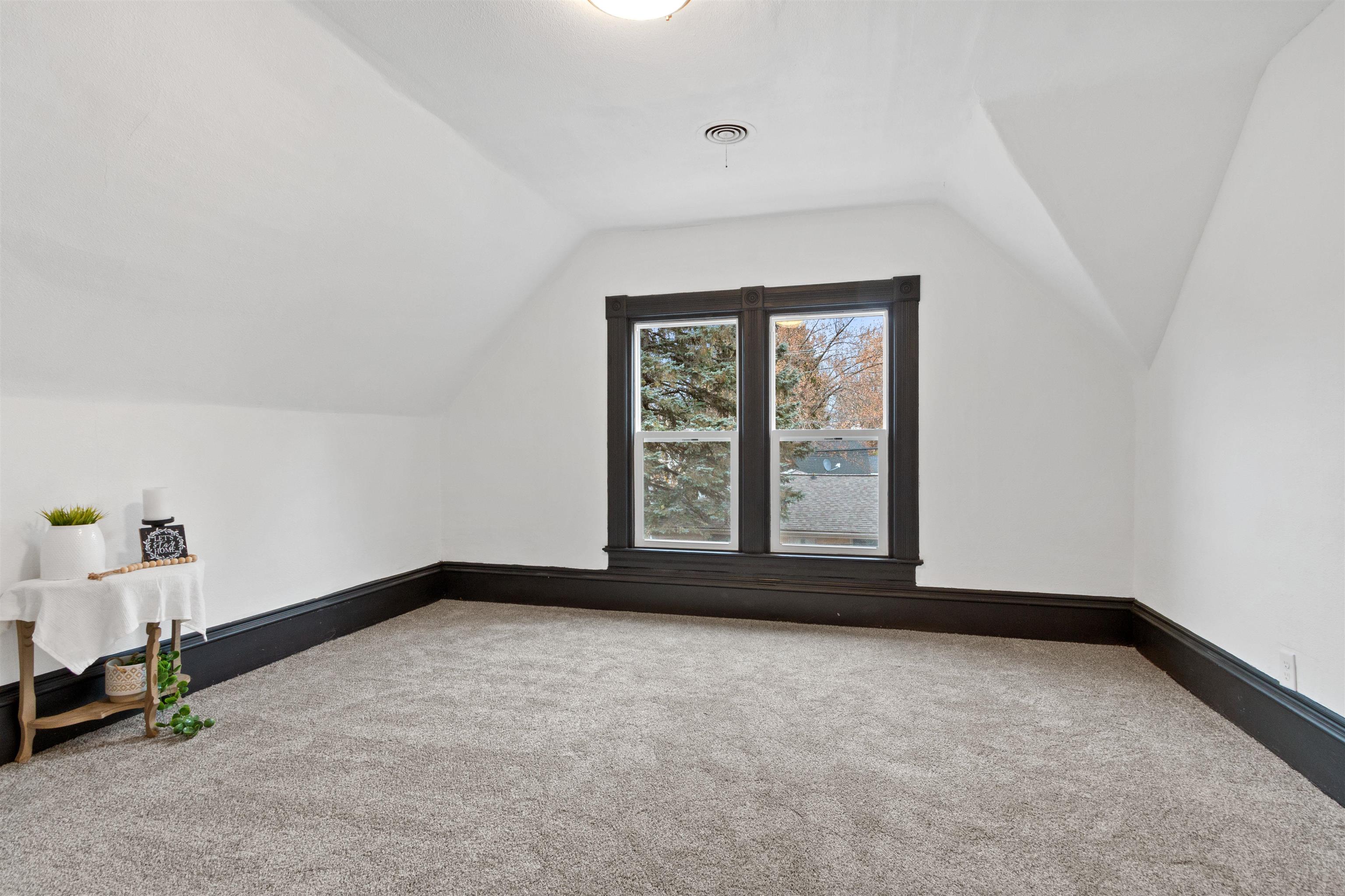 144 East Park Street Montello, WI 53949 - Photo 19 of 33