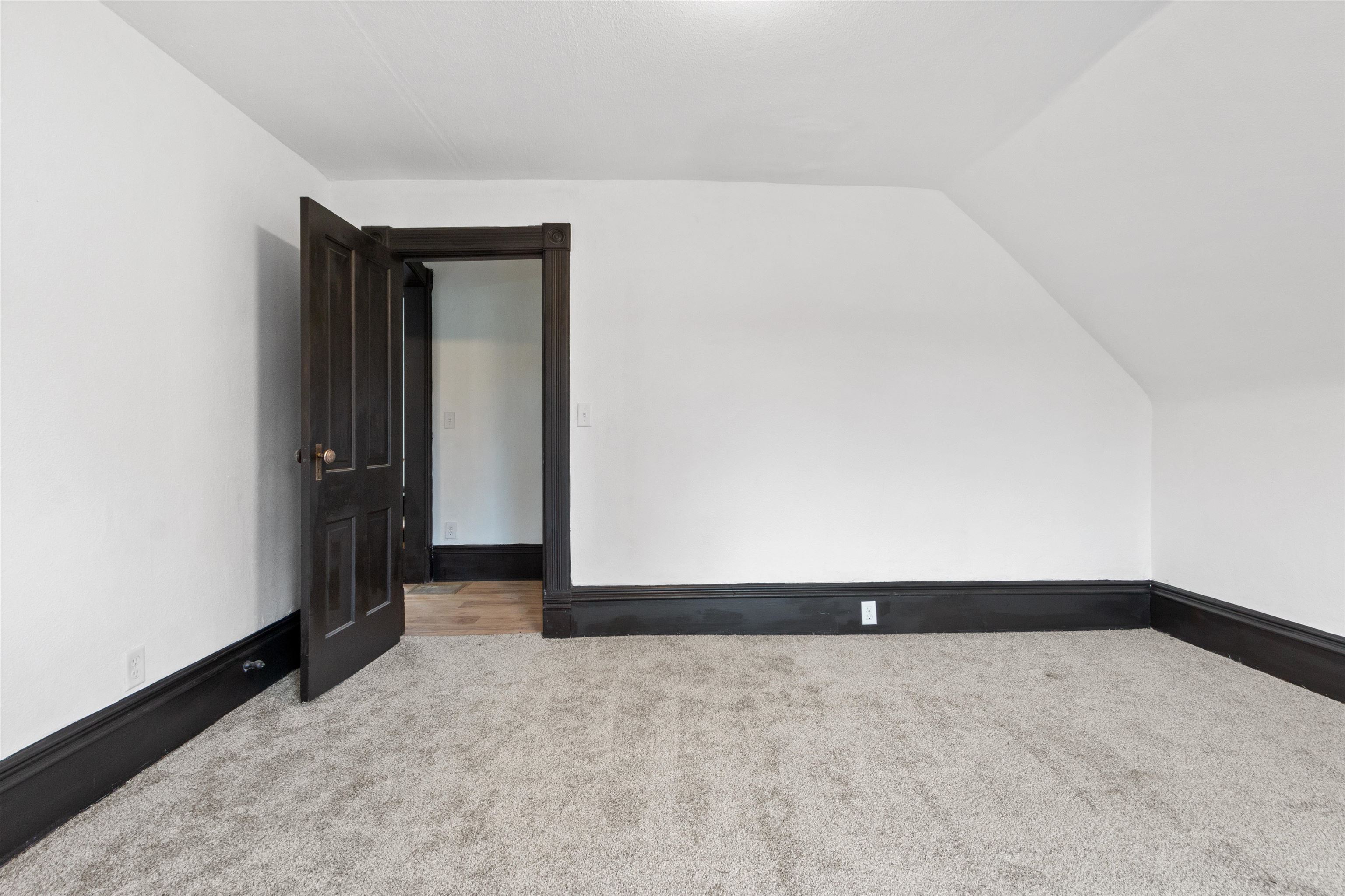 144 East Park Street Montello, WI 53949 - Photo 24 of 33