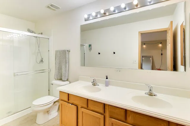 $225,000 | 1325 Remington Drive, Unit 3, Volo, IL 60020