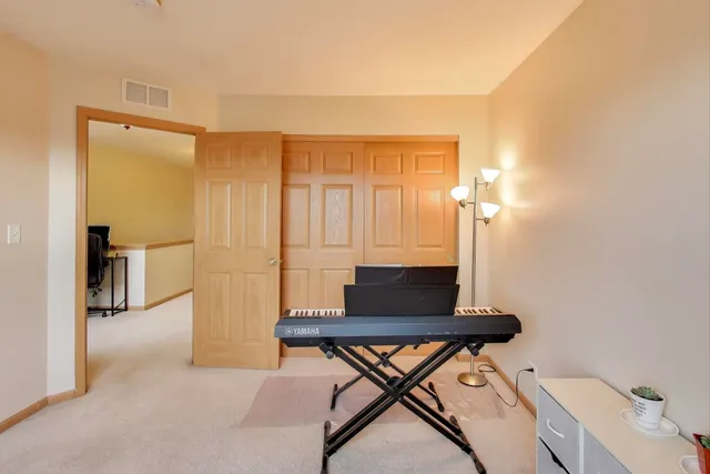 $225,000 | 1325 Remington Drive, Unit 3, Volo, IL 60020