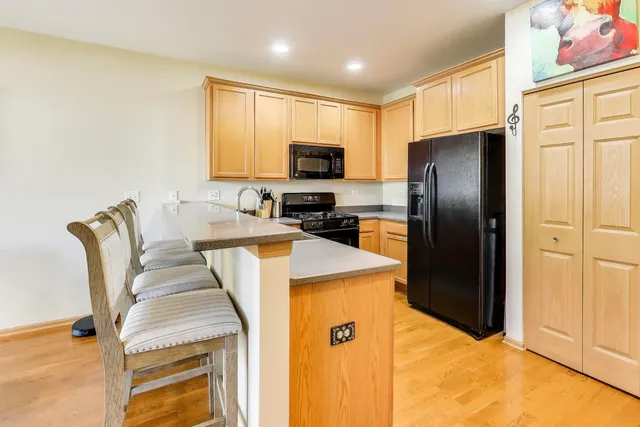 $225,000 | 1325 Remington Drive, Unit 3, Volo, IL 60020