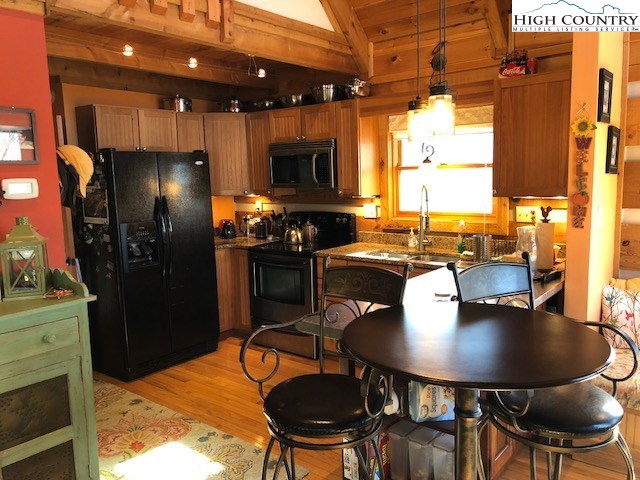 121 Bee Tree Ridge Lane Vilas, NC 28692 - Photo 8 of 30 Gallery Image 8