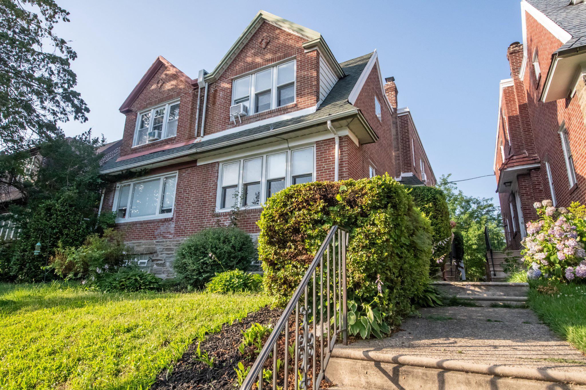 1821 Erlen Road Elkins Park, PA 19027 - Photo 2 of 36