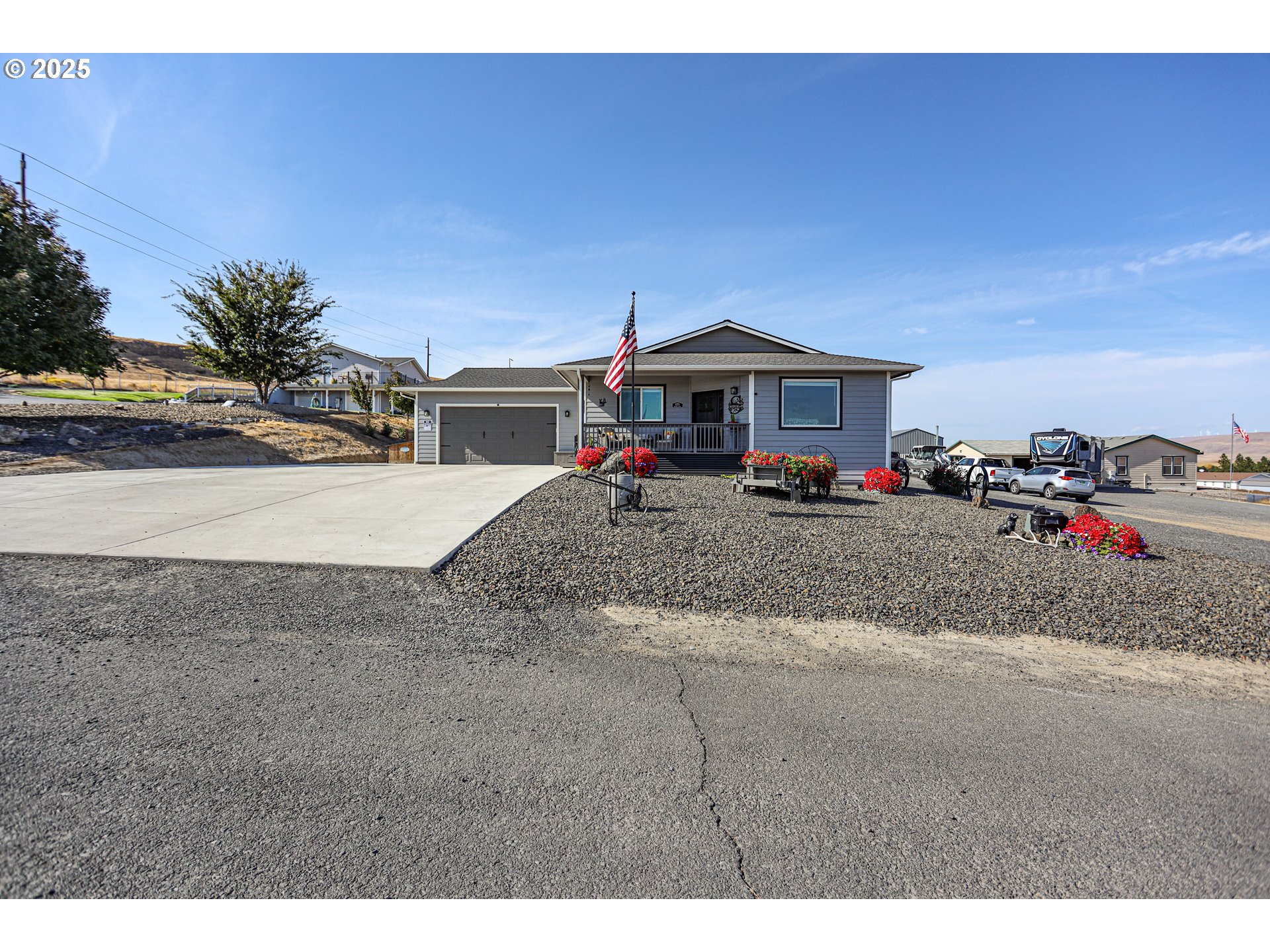 1275 Wright Road Arlington, OR 97812 - Photo 29 of 34 a view of a house with a street