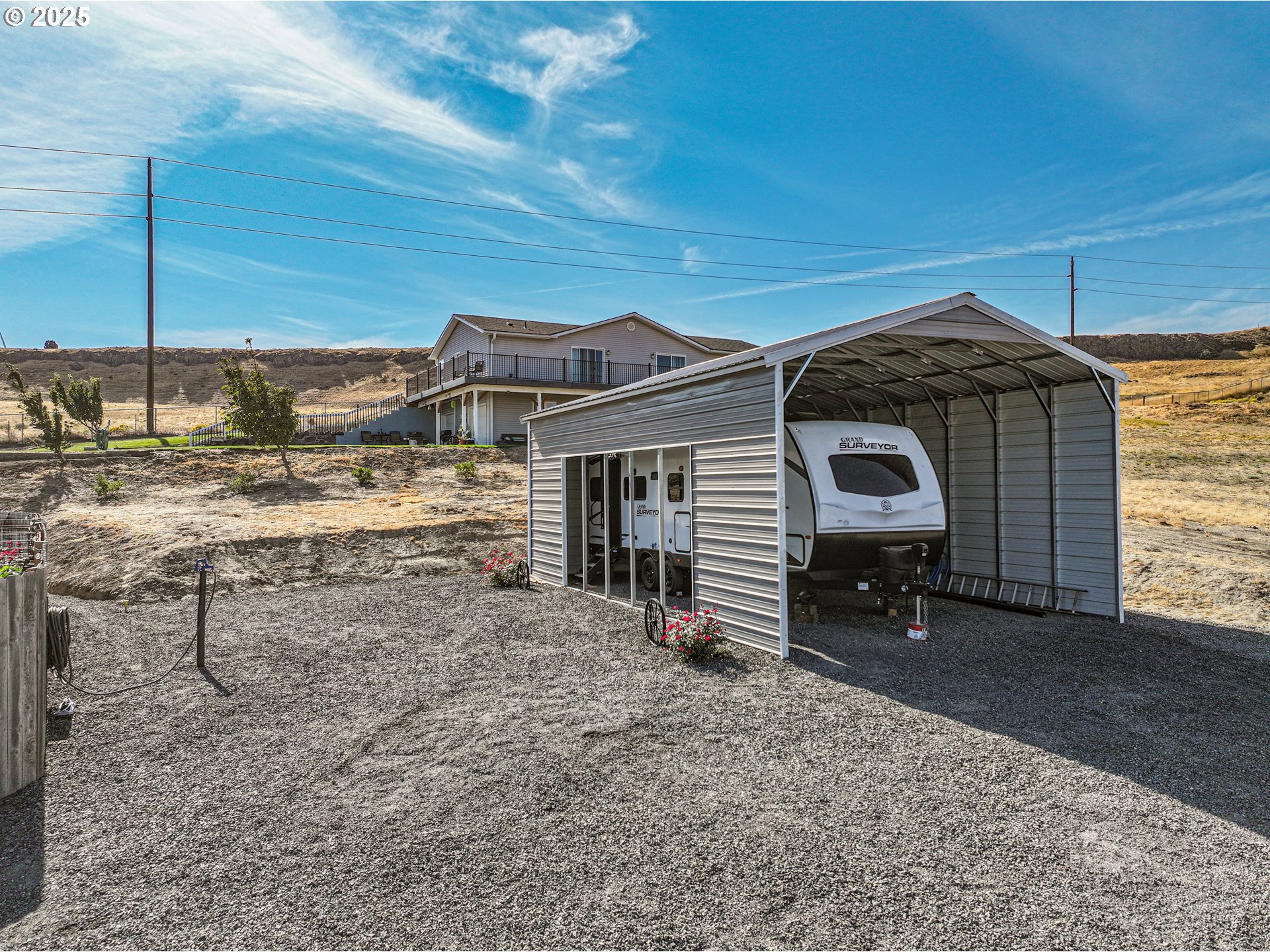1275 Wright Road Arlington, OR 97812 - Photo 5 of 34 a view of a house with a roof deck