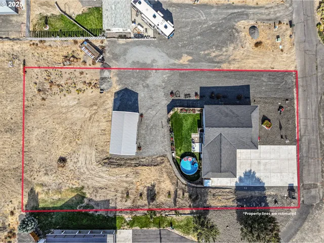 an aerial view of a fireplace