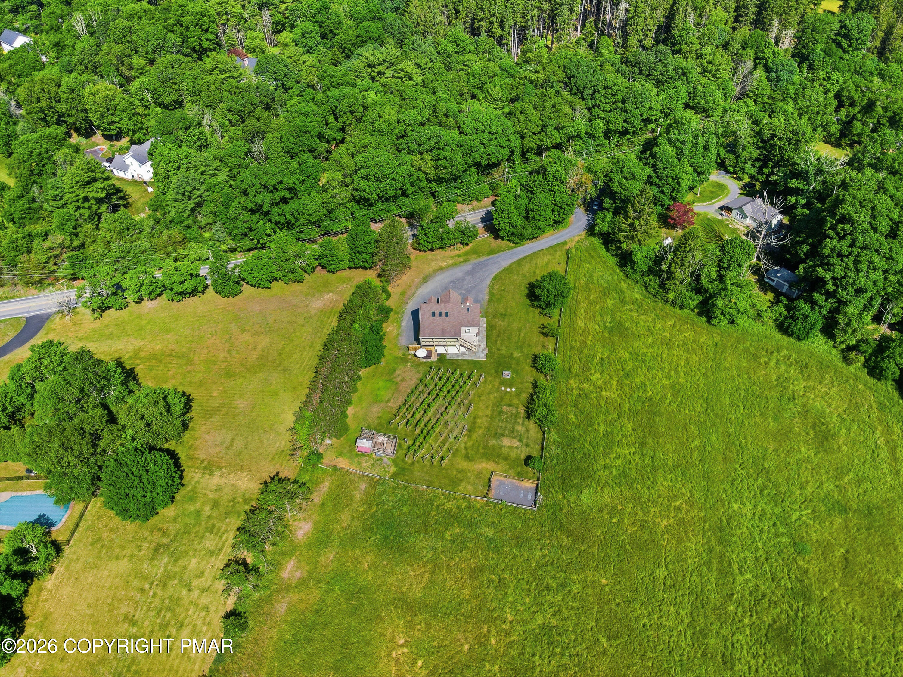2432 Rimrock Drive Stroudsburg, PA 18360 - Photo 41 of 102 28-Photo-27
