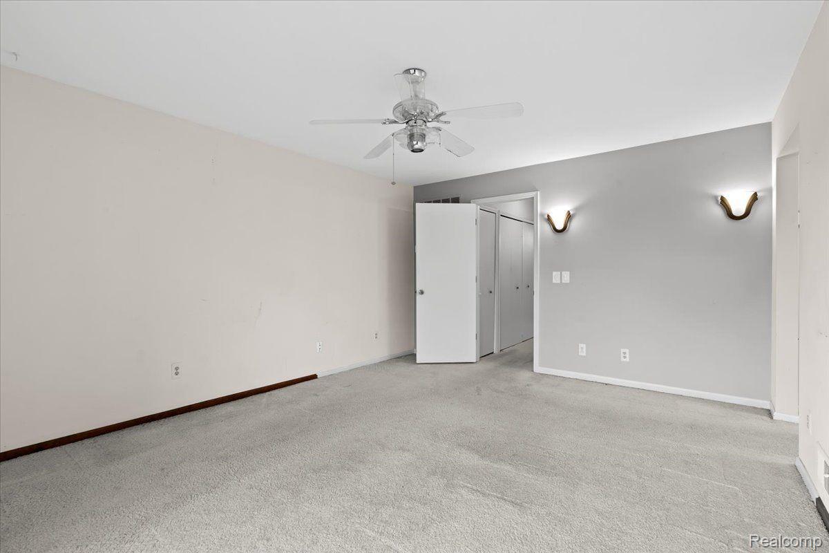 920 GreenView Court Rochester, MI 48307 - Photo 32 of 33 Gallery Image 32