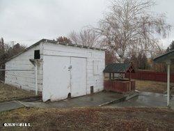 502 South Hennessy Road Yakima, WA 98908 - Photo 14 of 17 a view of a house with a yard
