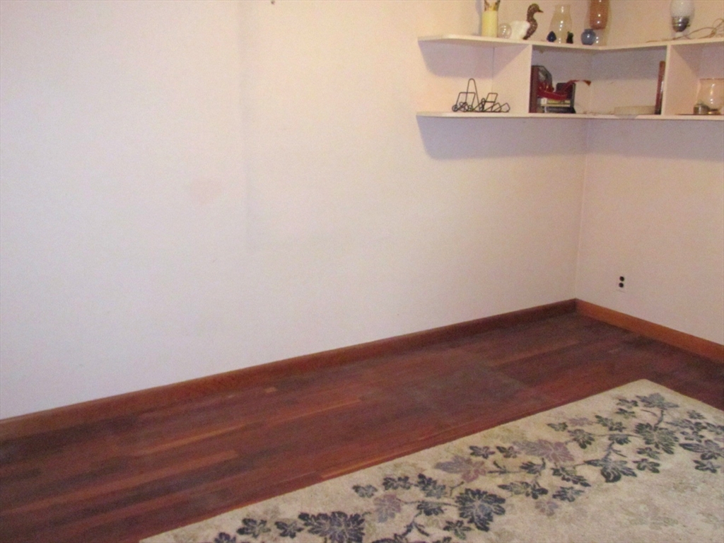 135 Temple Street Gardner, MA 01440 - Photo 22 of 30