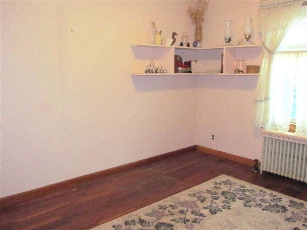 135 Temple Street Gardner, MA 01440 - Photo 23 of 30