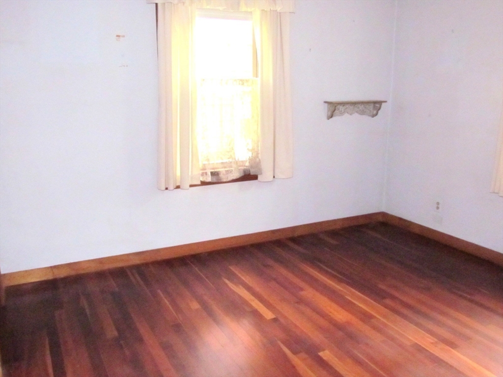 135 Temple Street Gardner, MA 01440 - Photo 24 of 30