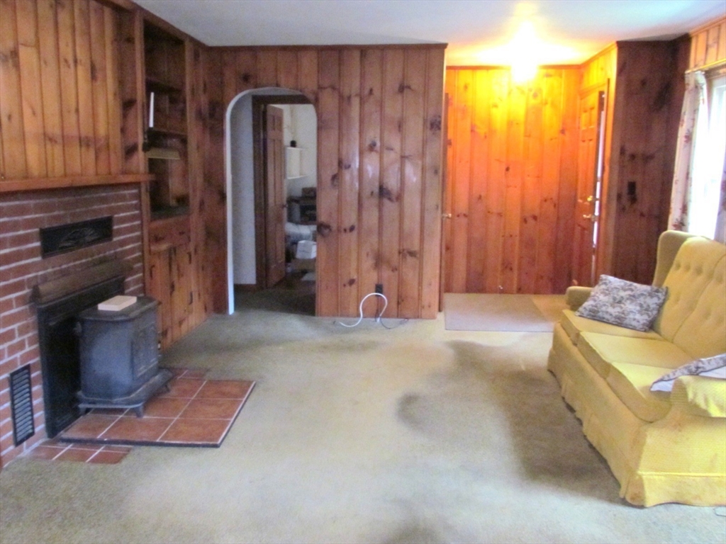 135 Temple Street Gardner, MA 01440 - Photo 28 of 30