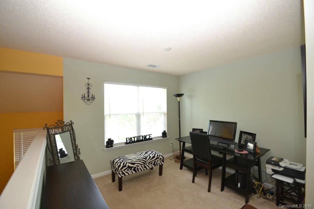 10608 Broken Branch Road Charlotte, NC 28213 - Photo 8 of 18 Gallery Image 8