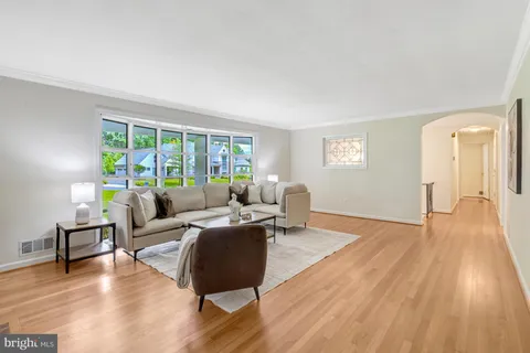 $1,650,000 | 1521 Forest Villa Lane, McLean, VA 22101