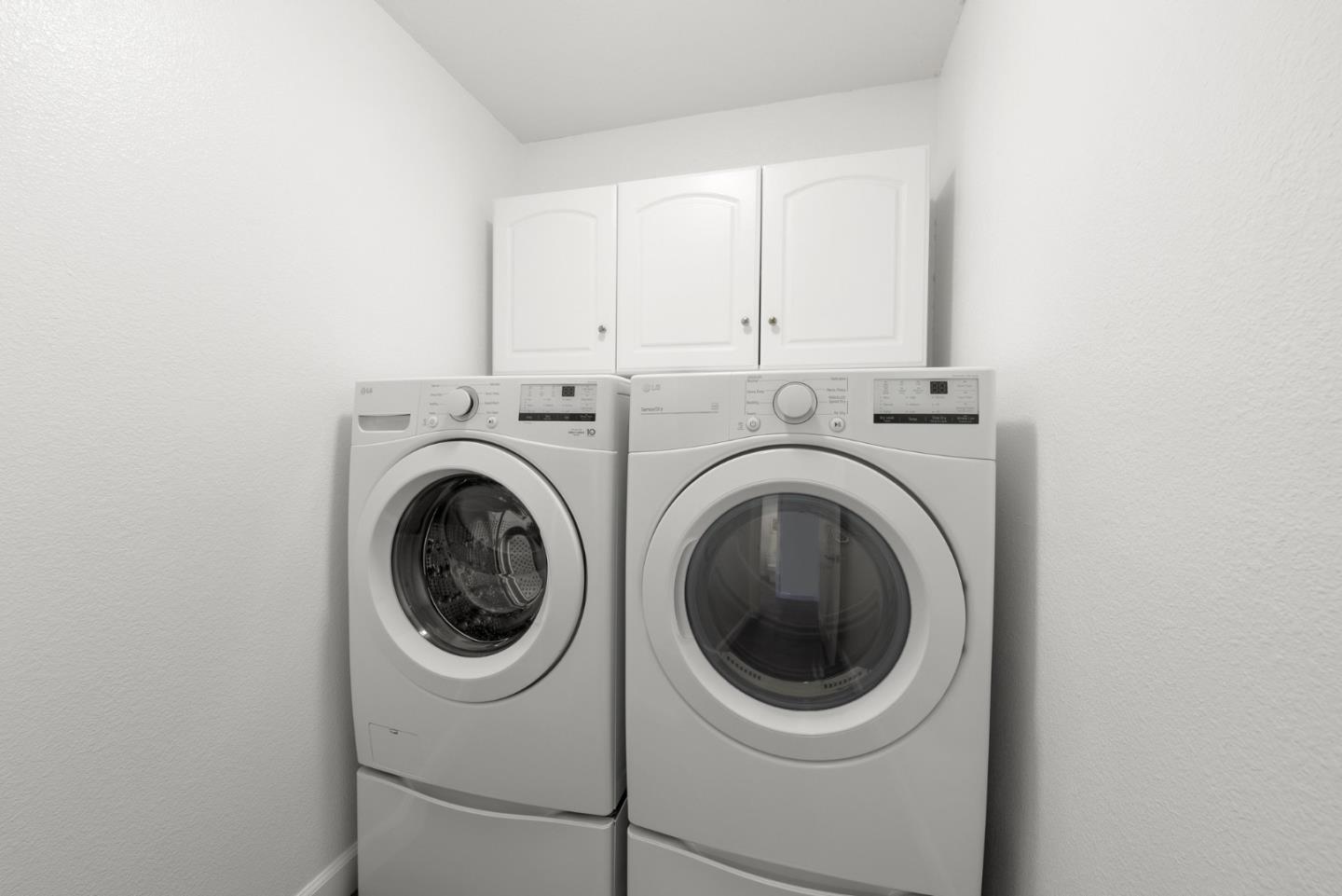 4675 La Crescent Loop San Jose, CA 95136 - Photo 18 of 22 a utility room with dryer and washer