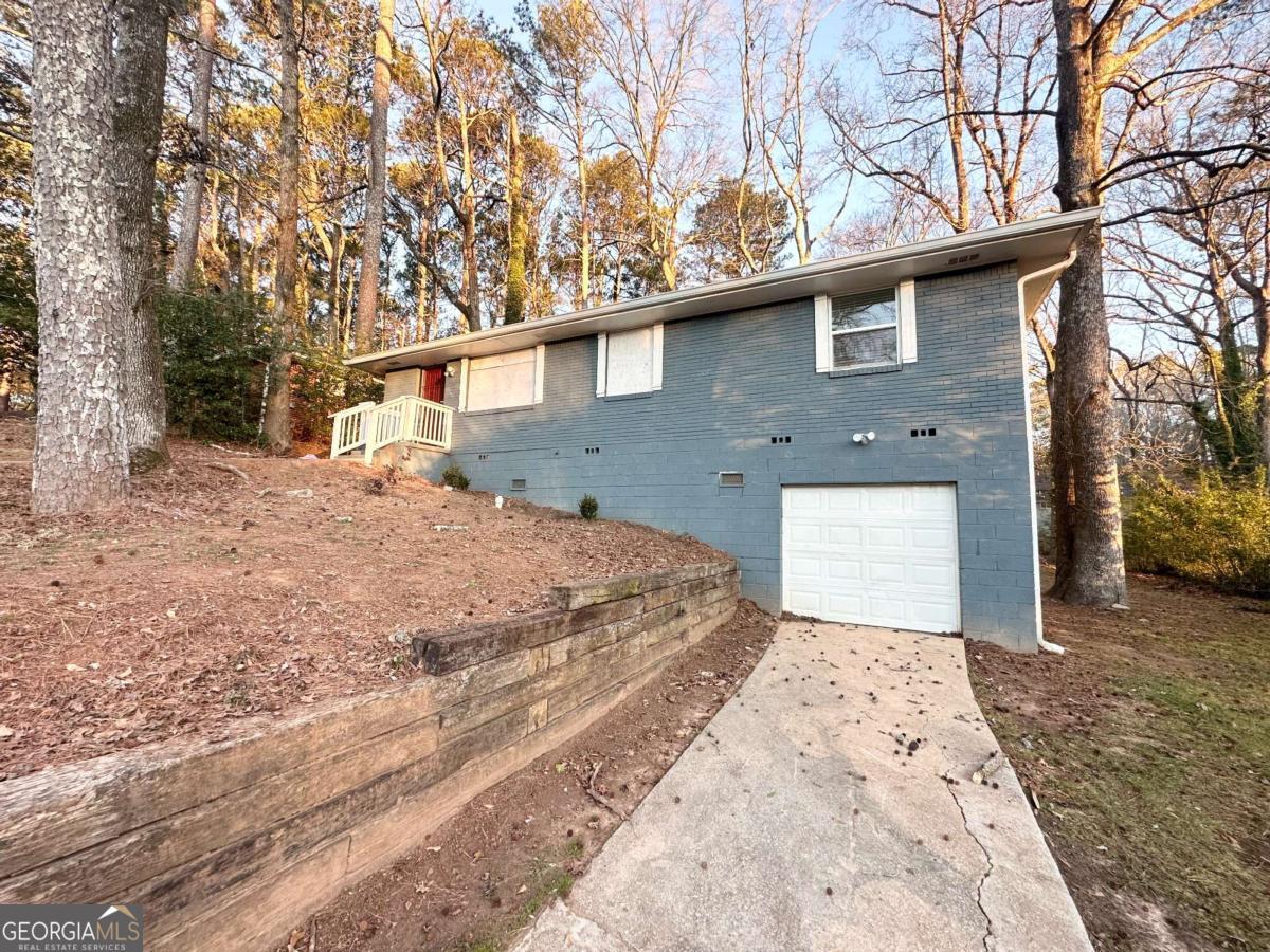 4366 Glenwood Parkway Decatur, GA 30032 - Photo 2 of 20