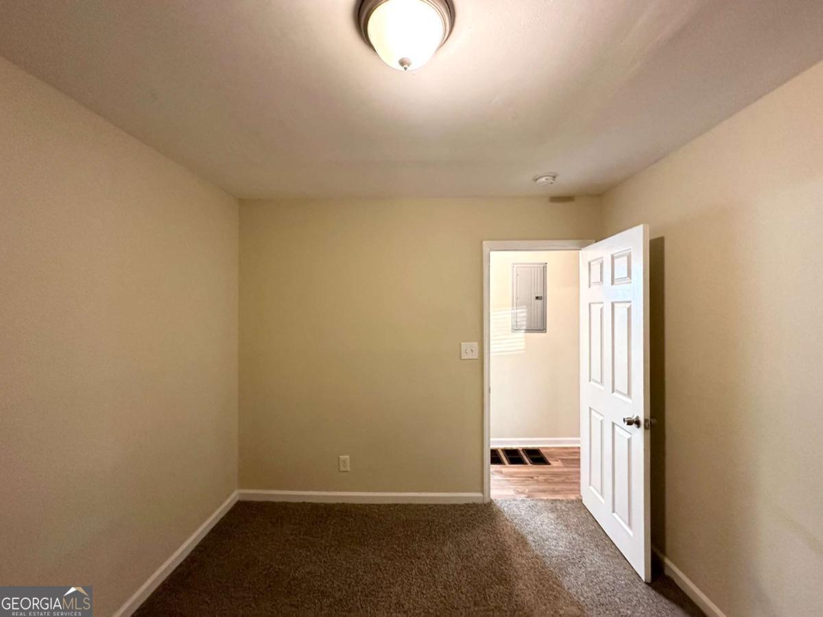 4366 Glenwood Parkway Decatur, GA 30032 - Photo 10 of 20