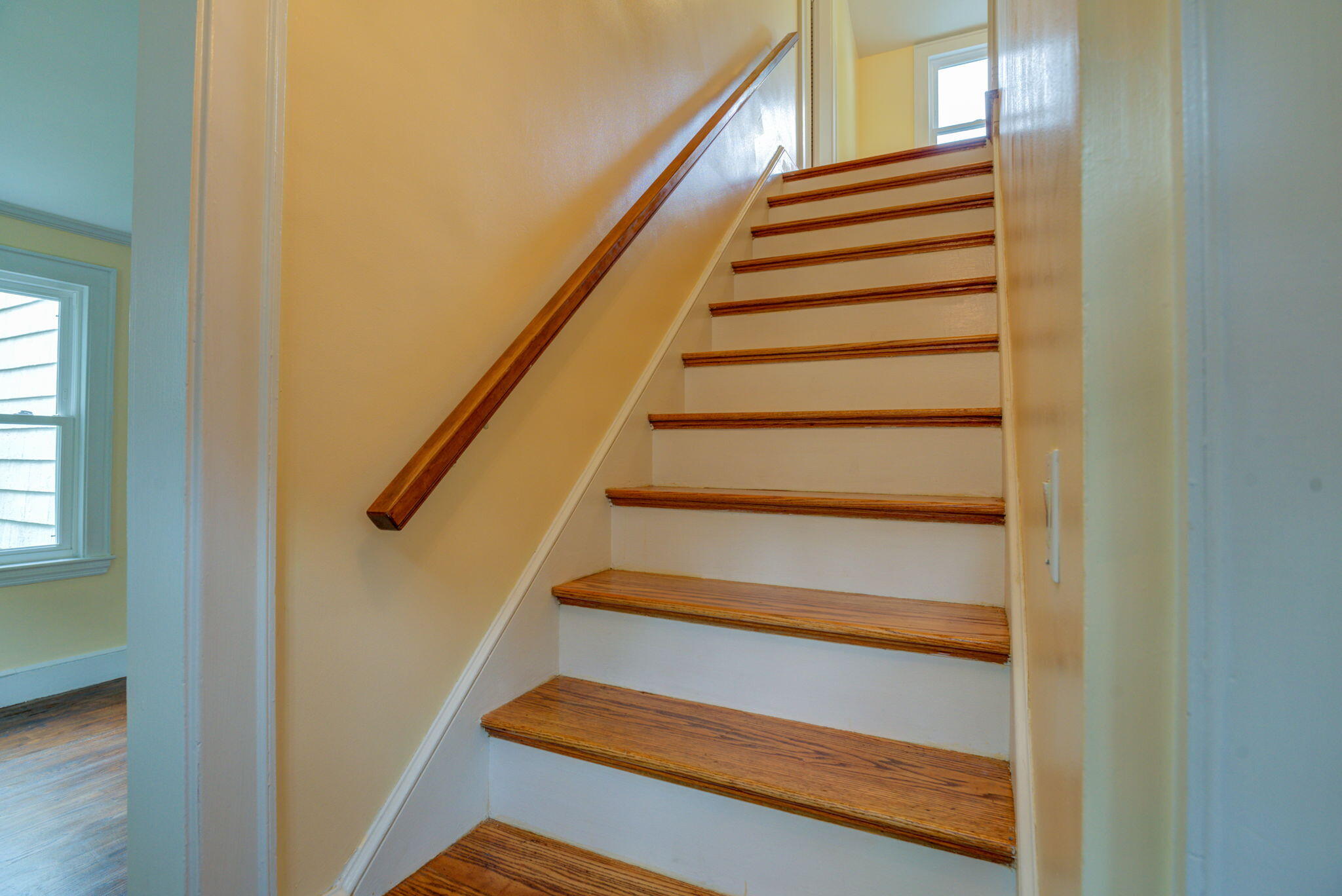 1165 Sawyer Road Cape Elizabeth, ME 04107 - Photo 18 of 37 Upstairs