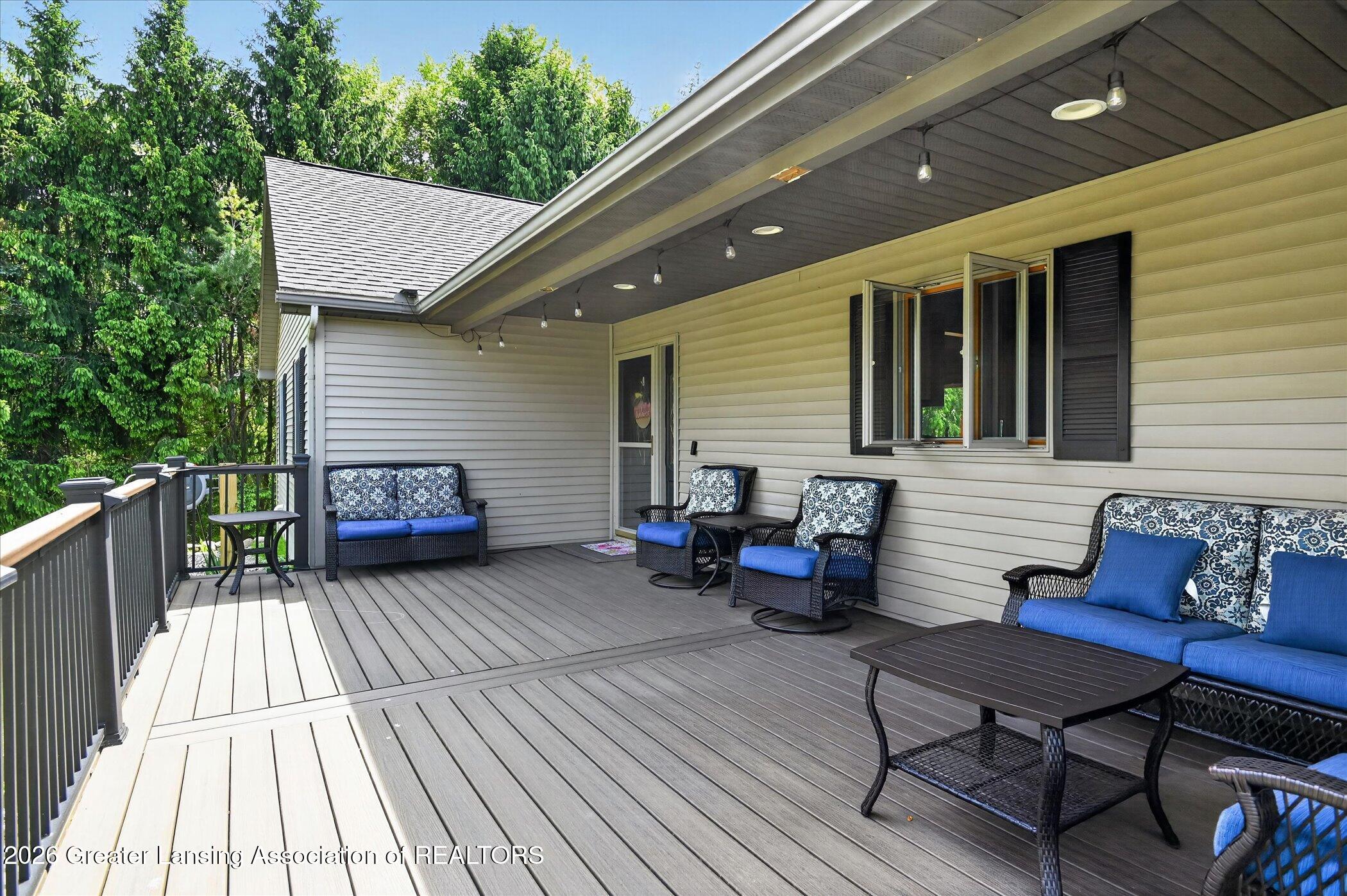 3454 Parman Road Stockbridge, MI 49285 - Photo 15 of 67 05-3454-Parman-Rd-Stockbridge-WindowStil