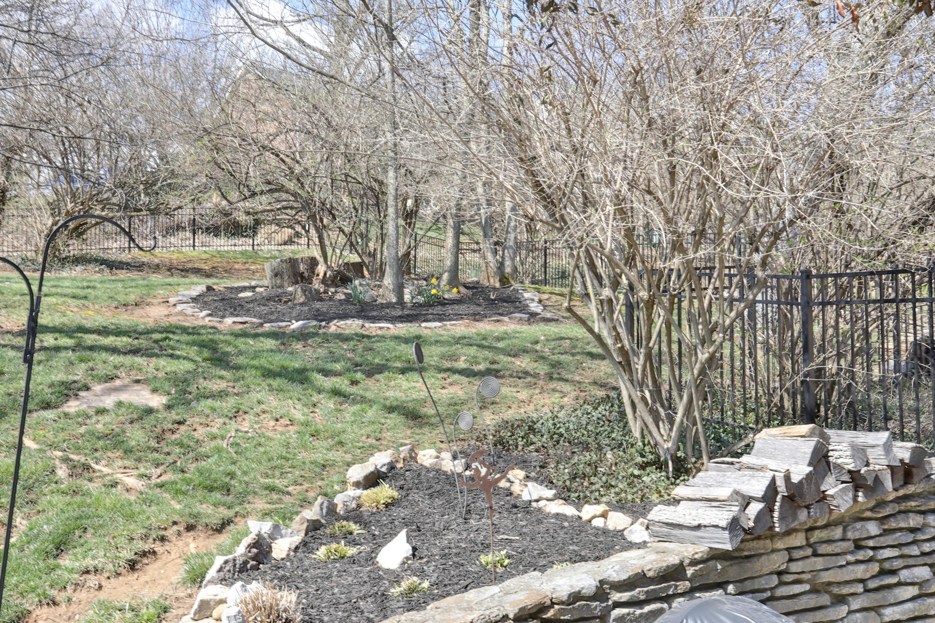 5503 Apache Road Louisville, KY 40207 - Photo 52 of 59 1-04