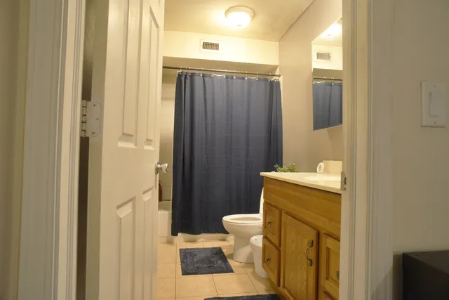 $165,000 | 1434 Carol Court, Unit 1B, Palatine, IL 60074