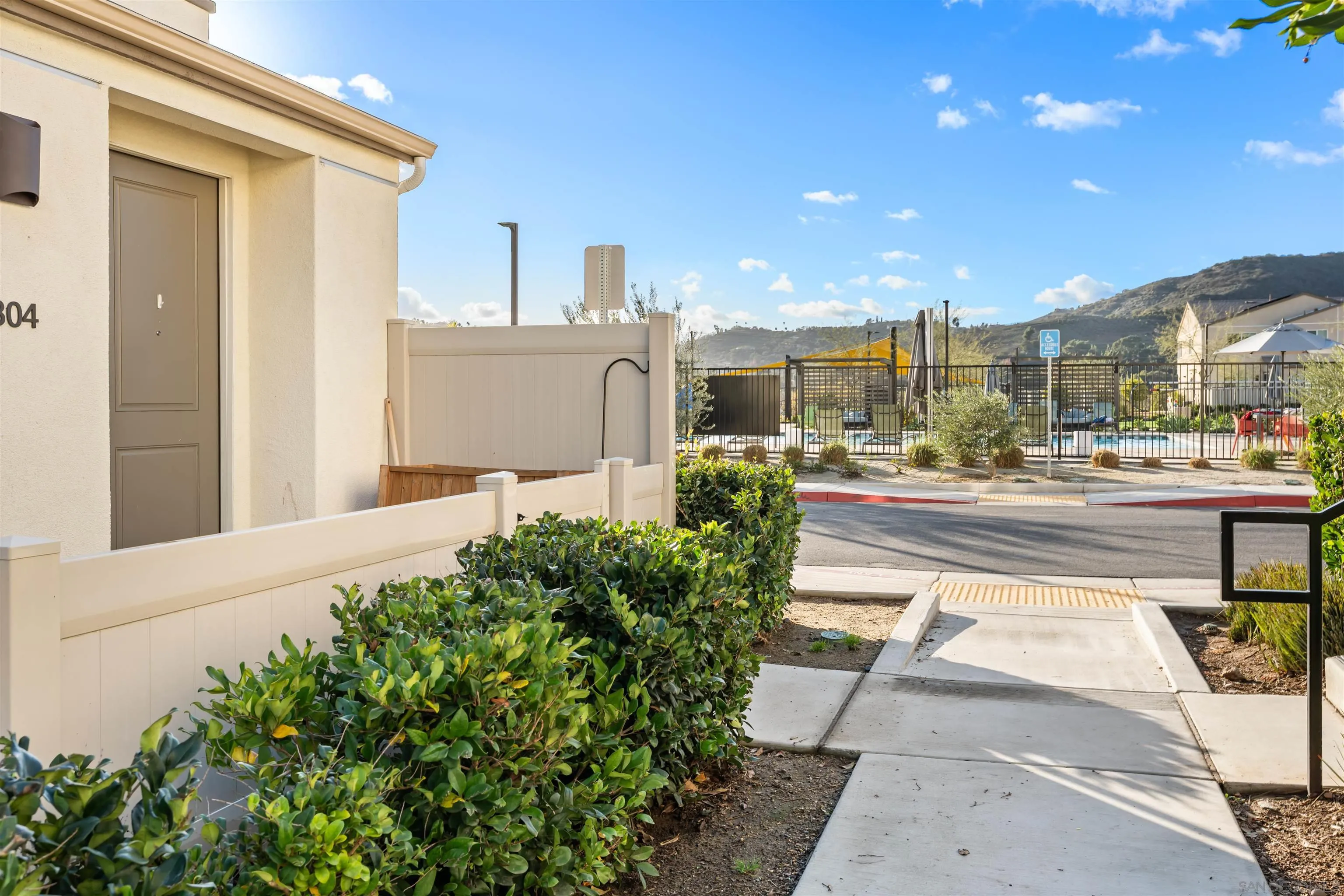 304 Sweet Place Fallbrook, CA 92028 - Photo 32 of 48