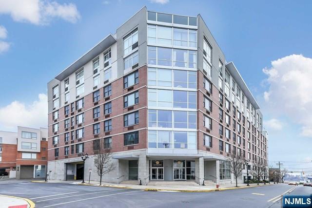 305 Palisade Avenue, Unit 208 Cliffside Park, NJ 07010 - Photo 3 of 16 a front view of a building