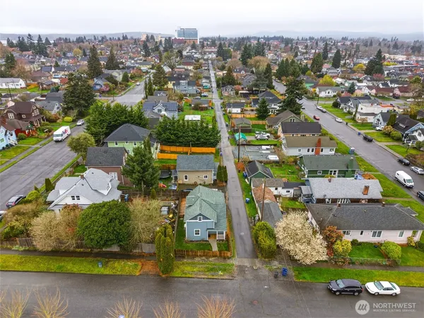 $550,000 | 1809 21st Street, Everett, WA 98201
