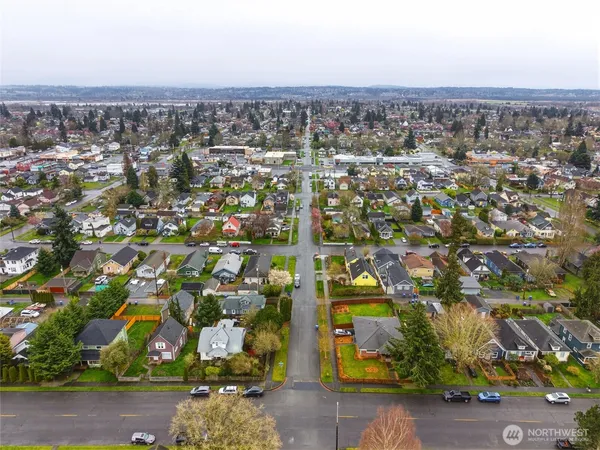 $550,000 | 1809 21st Street, Everett, WA 98201