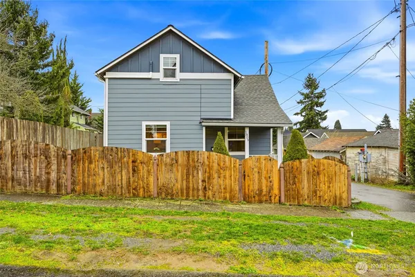 $550,000 | 1809 21st Street, Everett, WA 98201