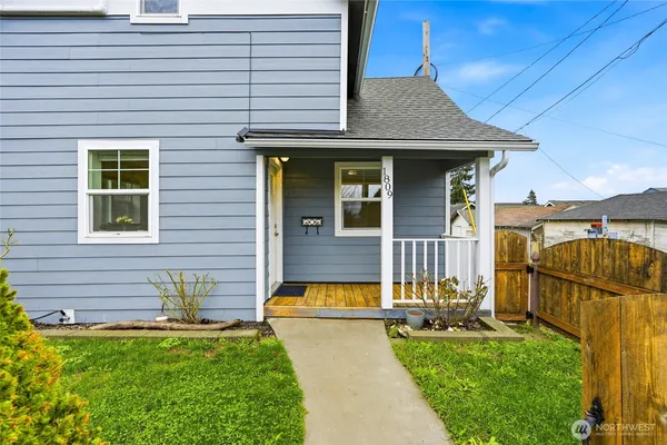 $550,000 | 1809 21st Street, Everett, WA 98201