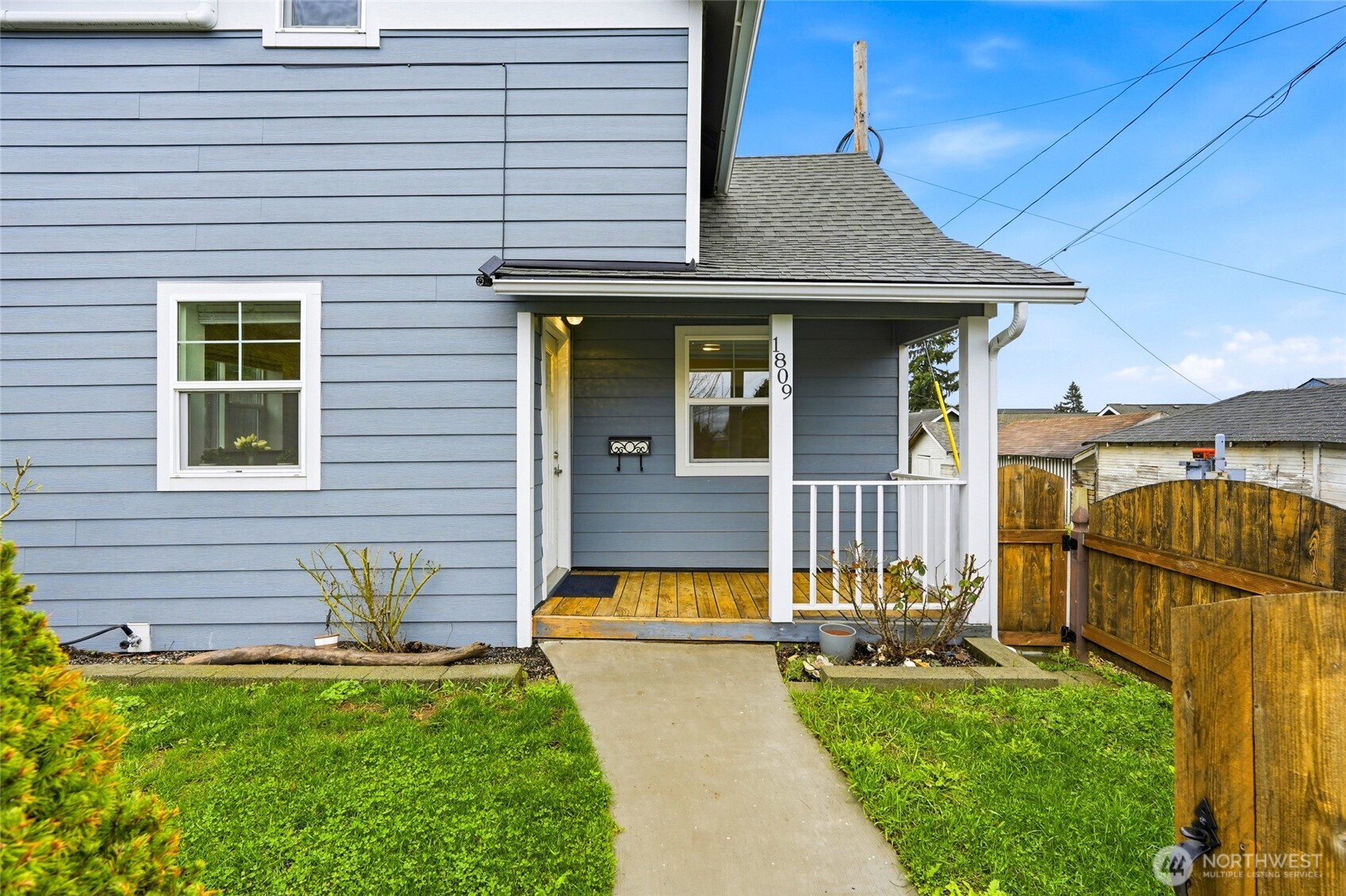 1809 21st Street Everett, WA 98201 - Photo 4 of 32