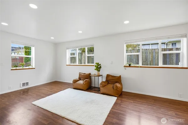$550,000 | 1809 21st Street, Everett, WA 98201