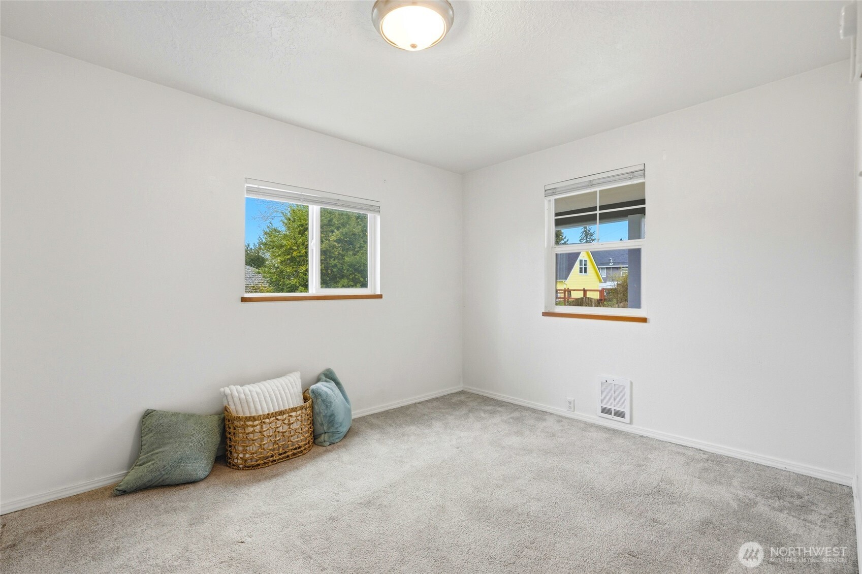 1809 21st Street Everett, WA 98201 - Photo 9 of 24 a view of room with window and ceiling fan