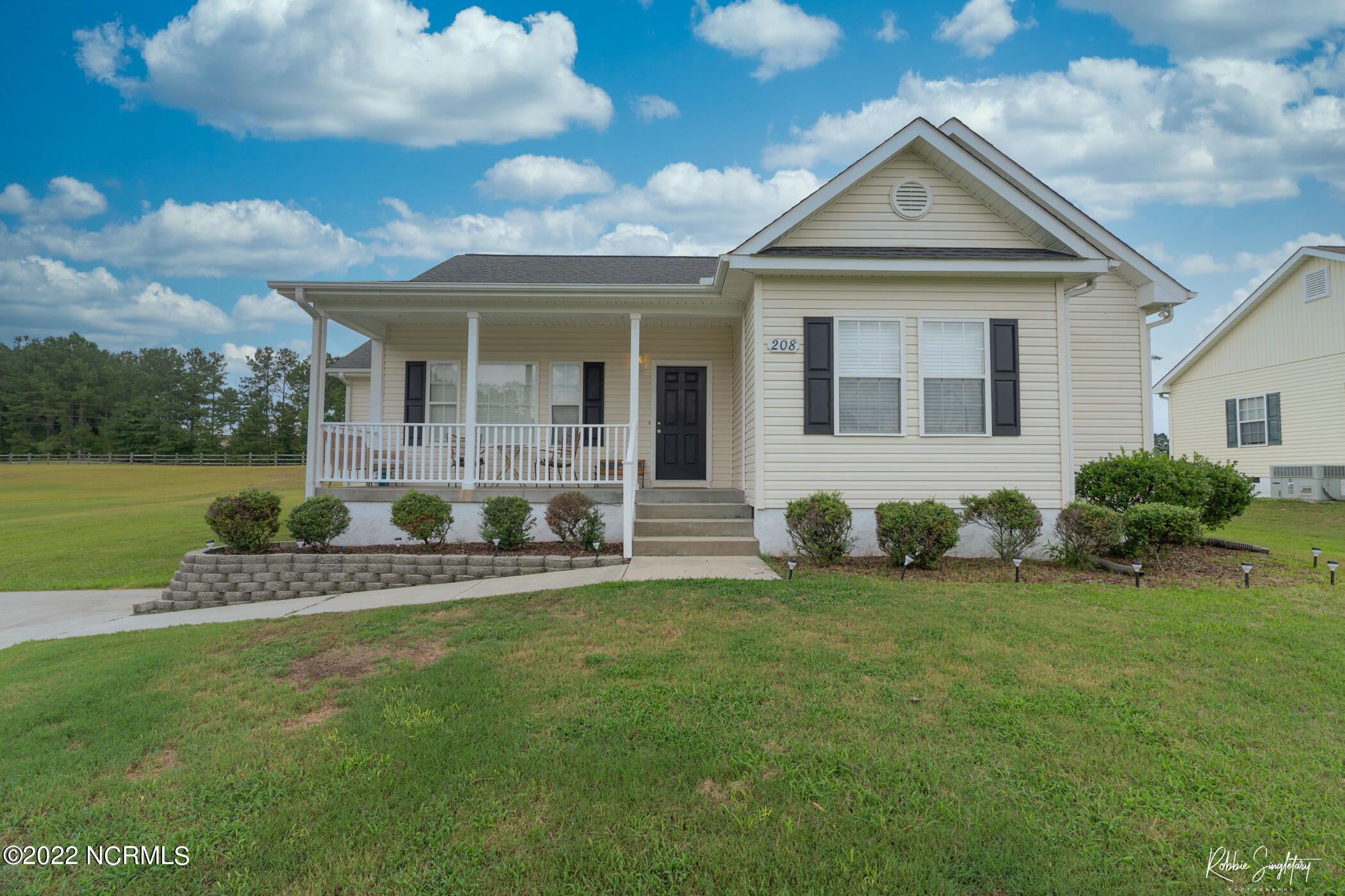 208 Farmstead Court Rockingham, NC 28379 - Photo 2 of 36 644F4BE8-67C9-426F-9BF6-72BB40297198