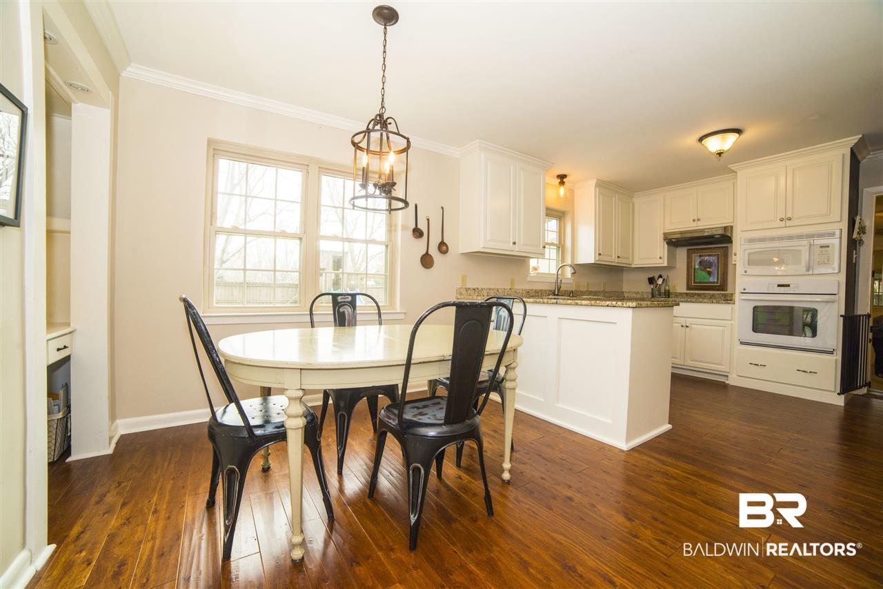 8638 County Road 34 Fairhope, AL 36532 - Photo 3 of 42 Breakfast to Kitchen
