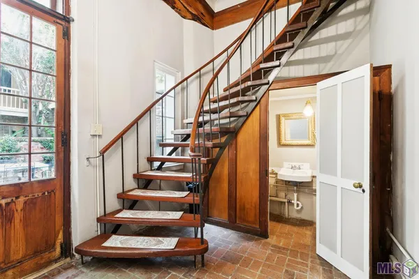 $1,300,000 | 1031 Chartres Street, New Orleans, LA 70116