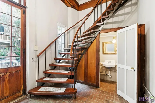 $1,300,000 | 1031 Chartres Street, New Orleans, LA 70116