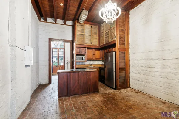$1,300,000 | 1031 Chartres Street, New Orleans, LA 70116