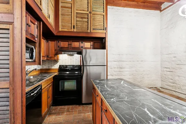 $1,300,000 | 1031 Chartres Street, New Orleans, LA 70116