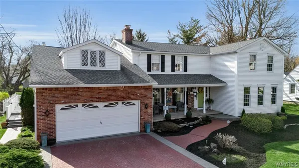 $629,900 | 6016 Elm Street, Clarence, NY 14032