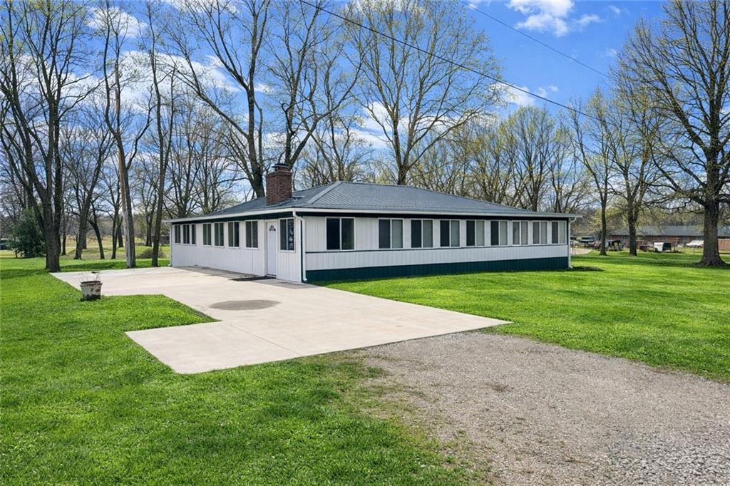 170 Northeast 1011 Road Knob Noster, MO 65336 - Photo 1 of 27