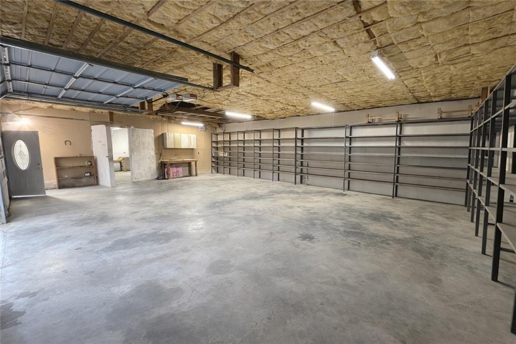 170 Northeast 1011 Road Knob Noster, MO 65336 - Photo 5 of 27