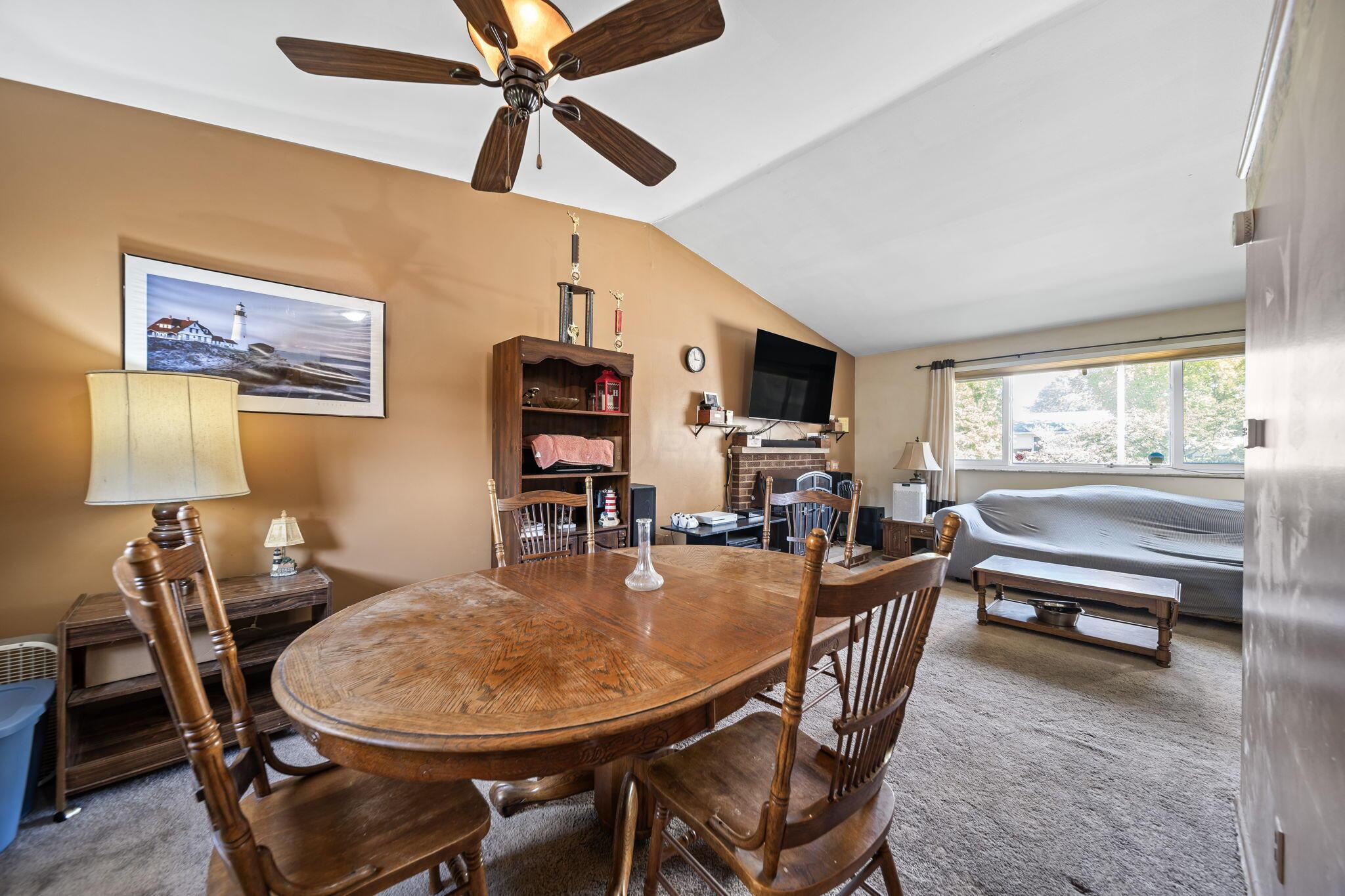 4815 Bourke Road Columbus, OH 43229 - Photo 9 of 50 12-web-or-mls-A7405543