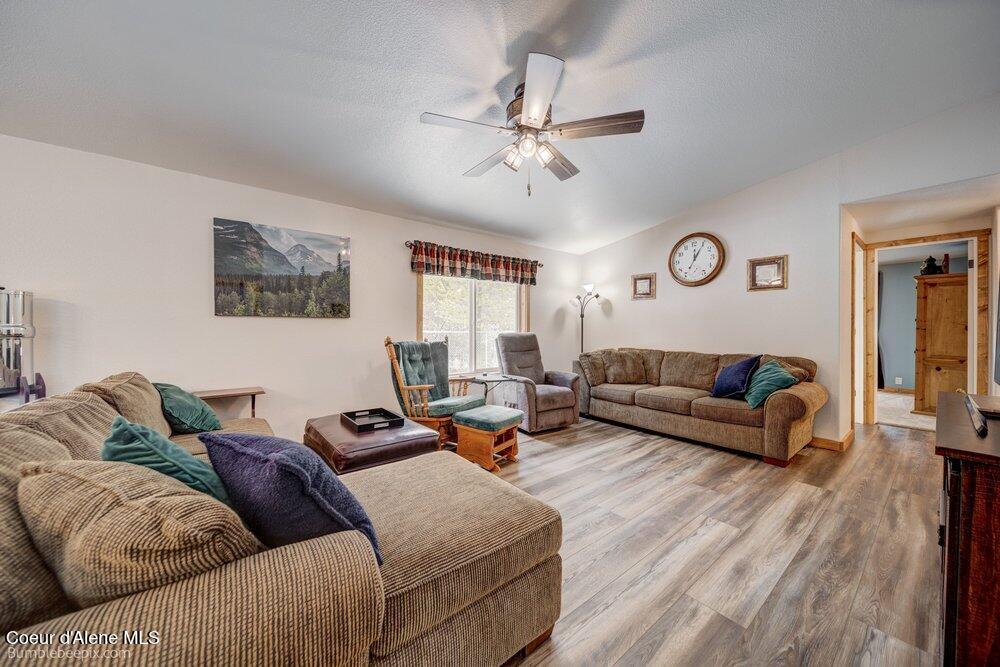 19712 Pine Cone Road Hayden, ID 83835 - Photo 13 of 38 Living Room
